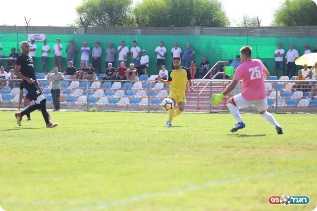 וליד דרוויש כובש לצור שלום (עדי מלול)